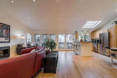 Image de Tranquil Treehouse