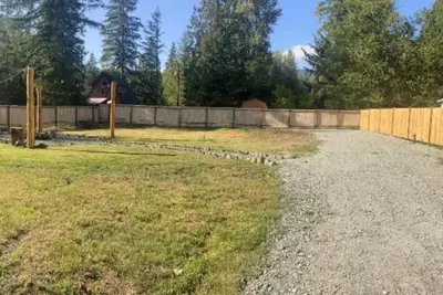 Image de Full hook-up Rv tent site in Paradise Estates