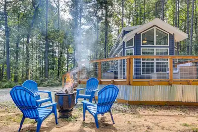 Image de Tree-Lined Cabin w/ Grill in Penrose!