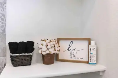 Image de Hayer House 21 guests water views A+ walk score