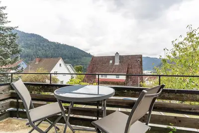 Image de Appartement 'Ferienwohnung Rebberg 1' avec vue sur la montagne, terrasse partagée et Wi-Fi