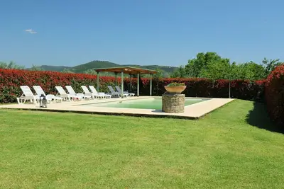 Image de Agréable appartement dans une maison de vacances pour 6 personnes avec Wifi, piscine, Tv et patio