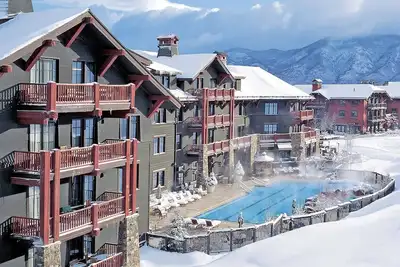 Image de Luxurious 3 Bedroom in Aspen - Family Friendly Resort On The Slopes!