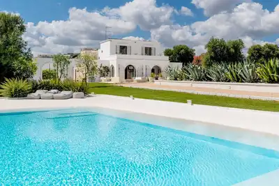 Image de Villa à Ostuni avec 9 chambres à coucher, 18 couchages