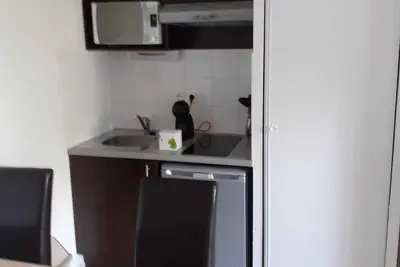 Image de T2 dans résidence avec piscine D87