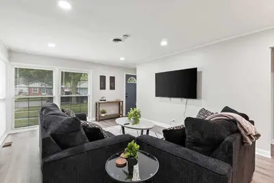 Image de Modern 3br Home w/ Huge Backyard | Lcp Collection