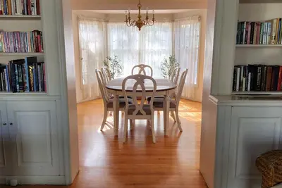 Image de Huge home in Hyde Park blocks away from Ks State Fair