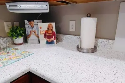 Image de Three Bedroom for large groups near Airport