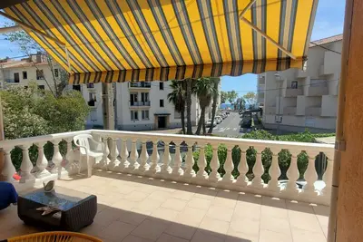 Image de Vue sur mer et à 50m des plages, 3pièces en 1er étage de villa, climatisé et belle terrasse pour 4 privilégiés