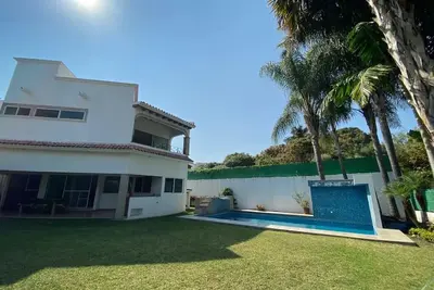 Image de Your house with volcanoes views, your best option\n