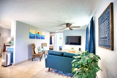 Venice Palms - Family Beach Fun! !