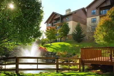 Image de 2Bed/2Bath - Smoky Mountains Retreat! Gorgeous Views, Pools, + More!