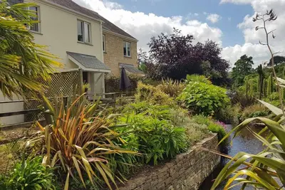 2 bedroom accommodation in Falmouth