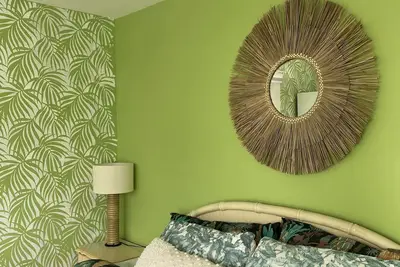 Image de Plant lovers' paradise cottage in Grandview Heights - walk to downtown Wpb!