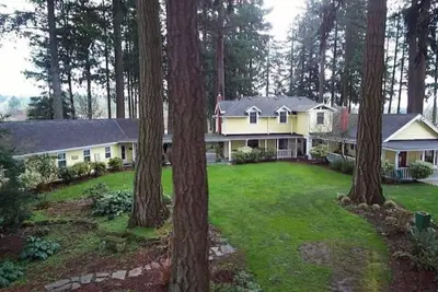 Image de Private Estate in Wine Country