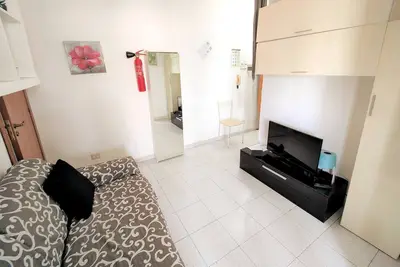 Image de Maison de jardin bleu - Fondachello