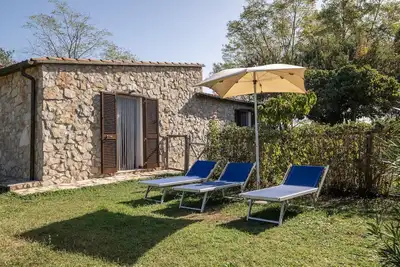 Image de Ferme \"Volpe\" avec piscine partagée, terrasse privée et Wi-Fi