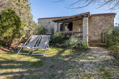 Image de Ferme \"Gufo\" avec piscine partagée, terrasse privée et Wi-Fi