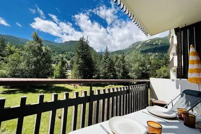 Image de Studio Cabine Rénové avec Balcon et Parking Près des Pistes – La Salle-les-Alpes