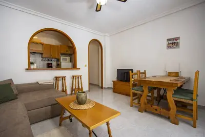 Image de 1 bedroom apartment in a house with a swimming pool near the sea!