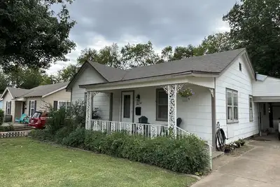 Image de The Walnut House - Right at Osu Greek Row and blocks from Theta Pond