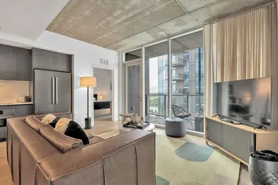 Image de Spacious Downtown Longhorn 2br  Pool & Views