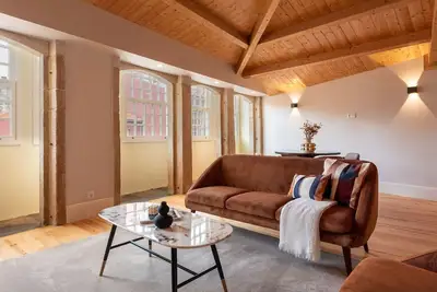 Image de Ando Living - Flores 200 Townhouse - 401