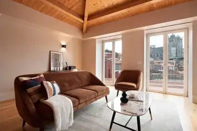 Image de Ando Living - Flores 200 Townhouse - 402