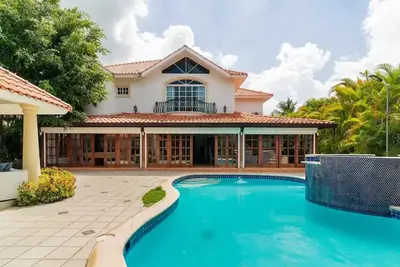 Image de Modern Villa! Free Golf Cart, Bbq/Billiard/Wifi\n\n