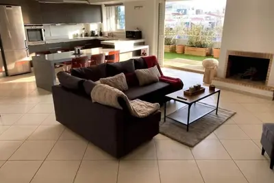 Image de Spacious and Sunkissed 3br & 2 Bathrooms Apartment