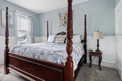 Image de Sleeps 6, 3br 1ba, 1King+2 Queen beds, perfect for long stays in a great location