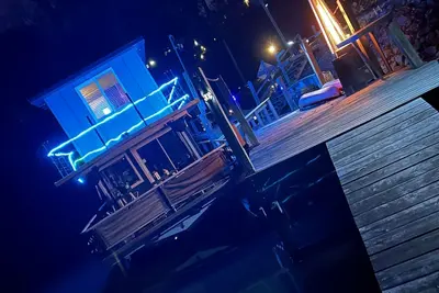 Image de Houseboat on lake Wylie, Beautiful View and Fun.