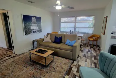 Image de Madeira Beach Villas #8 Luxury 2br/2ba\n4 min to the white sands of Madeira Beach