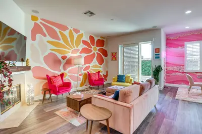 Image de Walk to Coachella: Snowbirds Retreat in Indio!