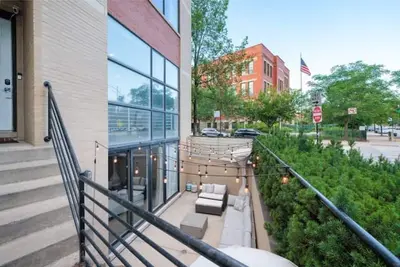 Image de Beautiful modern 3bed 3 bath duplex