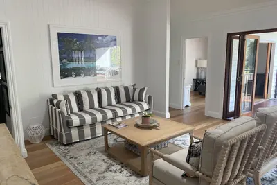 Image de Tropical oasis in the heart of Brisbane, 3 bed, w pool, 4 km from the city