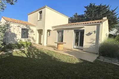 Image de Superbe maison familiale à Angoulins au calme( climatisation, borne électrique)