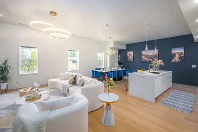 Image de Your luxury vacation begins here!