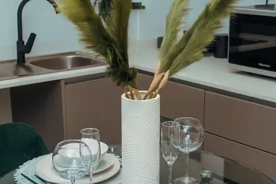 Green with Envy Apartment-No loadshedding\nBased in the Johannesburg hub Sandton.