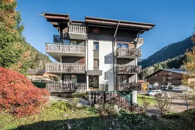 Image de Studio 'Chatel - Au Pieds Du Linga' avec vue sur les montagnes et balcon
