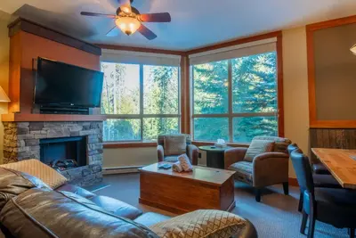 Image de Fernie - Timberline Lodges Juniper #626