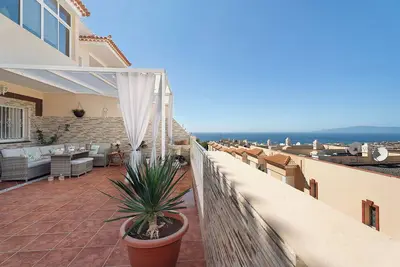 Image de Maison de vacances 'Vitamina Village' avec vue sur la mer, piscine partagée, jardin et Wi-Fi