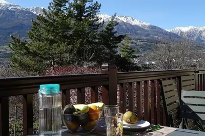 Image de Appartement \"Embrun Top T2 - 3 Étoiles avec Vue\" avec balcon