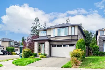 Image de Auburn Designer’s 3b 2. 5b Luxe Home |Covered Patio