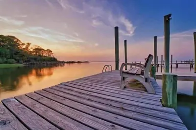 Image de Spacious house- Deep Water Dock, Pool, , Golf Cart Rental available