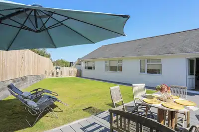 Image de 7 Maes Awel, pet friendly, country holiday cottage in Abersoch