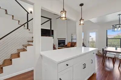 Image de Luxury Condo in the Tucson Foothills