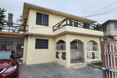 Image de D&N Vacations @ 11onEssex in the heart of Kingston Jamaica