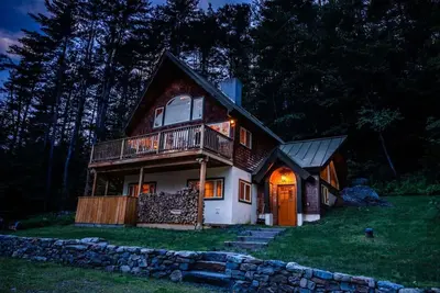 Image de Stratton Mountain Escape w Hot Tub|Deck|Projector