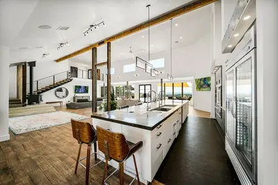 Image de Spacious 310Acre Retreat w\/Barn, Stunning Views, Pool & Wedding Venue 25+ Guests